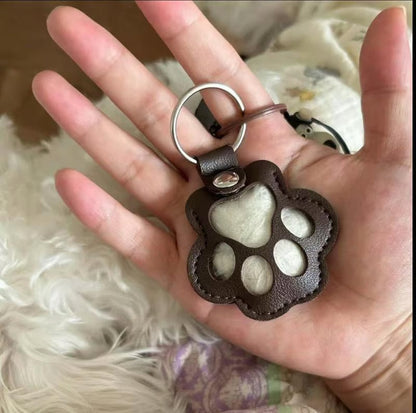 Porte-clés Souvenir Personnalisé en Cuir Véritable – "Toujours avec toi" (Chien & Chat) – [1 ACHETÉ = 1 OFFERT]