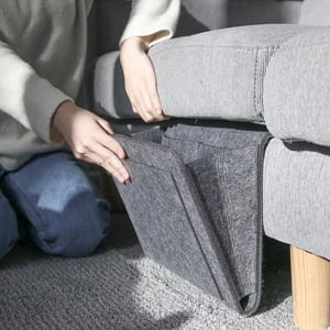 VaraLiving™ Organisateur de Lit Suspendu en Feutre | Poche de Chevet Pratique pour Téléphone, Livres & Télécommande